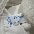 Foto 12 di 16