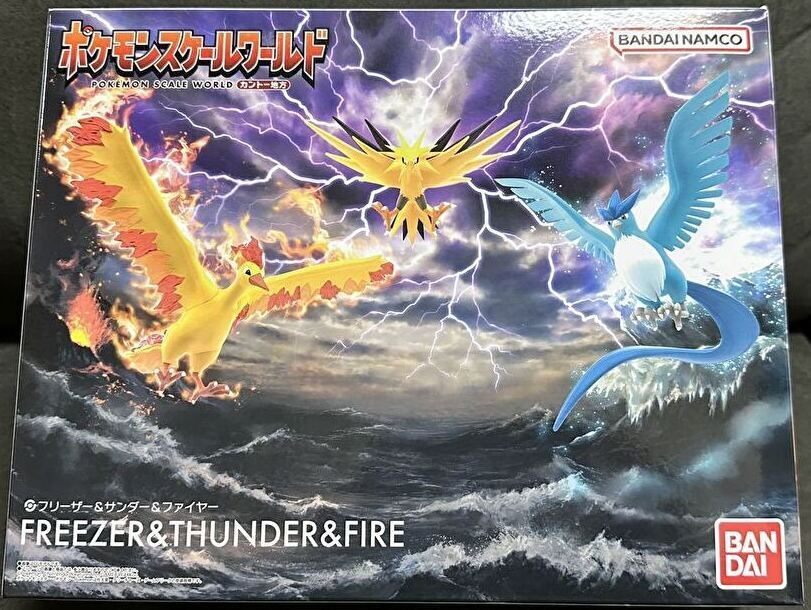 NEW Bandai Pokemon Scale World Kanto Region Moltres & Zapdos