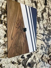 MacBook Pro 16 inch Intel Core i7 2.6GHz 6  core laptop