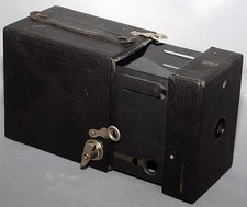 Eastman Kodak 2 Cartridge HAWK-EYE Model C Box Antique Vintage Film Camera USA