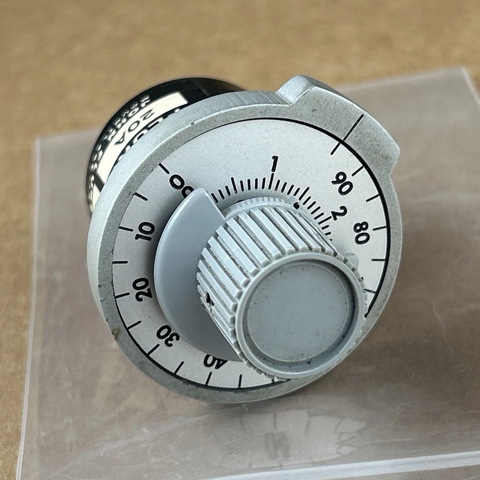 Potenciómetro Fluke Vernier, 10k OHM, 20A, 20 posiciones + dial variable, con perilla Foto 2 de 4