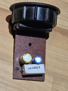 ✅Lautsprecher Anschlußterminal Druckklemmen Polklemme mit Frequenzweiche JL-580