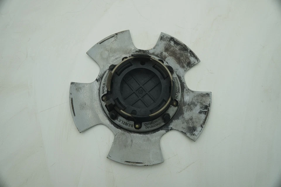 Центральный обод колеса колпачок ступицы значок 3W0601165 Bentley Continental Flying Spur 2010 GT - Изображение 3 из 4