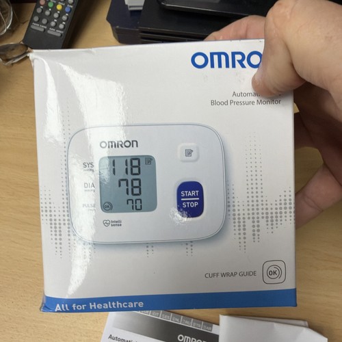 Omron RS1 Wrist Blood Pressure Monitor - Afbeelding 11 van 13