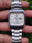 RARE Seiko 5 White Sunburst Dial TV Screen Case Automatic Vintage Watch 7019 JPN