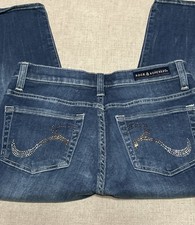 Rock  Republic Roskilde Crop/Capri Jeans Women's Size 6 Pocket Rhinestones