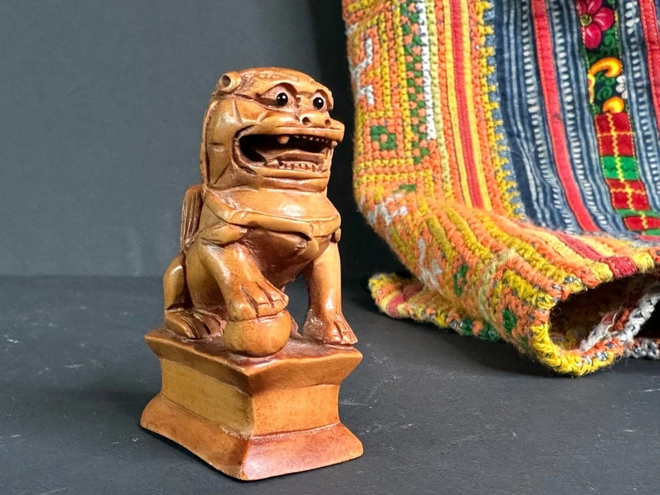 Old Chinese Carved and Signed Netsuke Foo/FU Dog Lion #1 …beautiful collection a - image 3 of 4