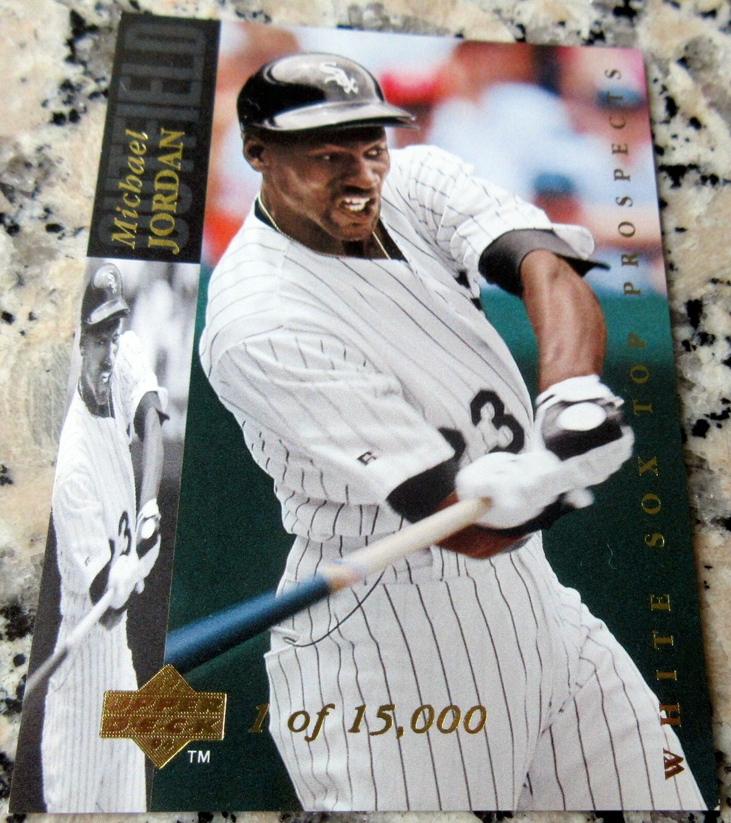 MICHAEL JORDAN 1993 Upper Deck GOLD SP 15000 Rookie Card RC
