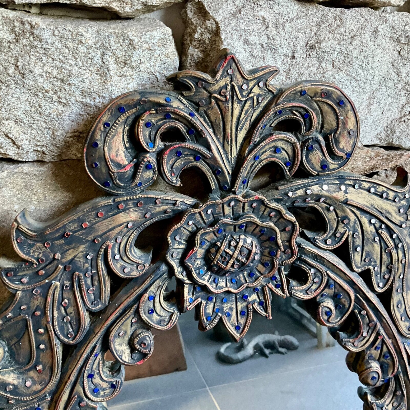 Picture 2 of 11