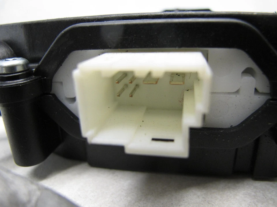 09-15 BMW F01 F02 750i ALPINA B7 TAPA MALETERO BLOQUEO ELÉCTRICO ACTUADOR MOTOR OEM 120224 Foto 4 de 4