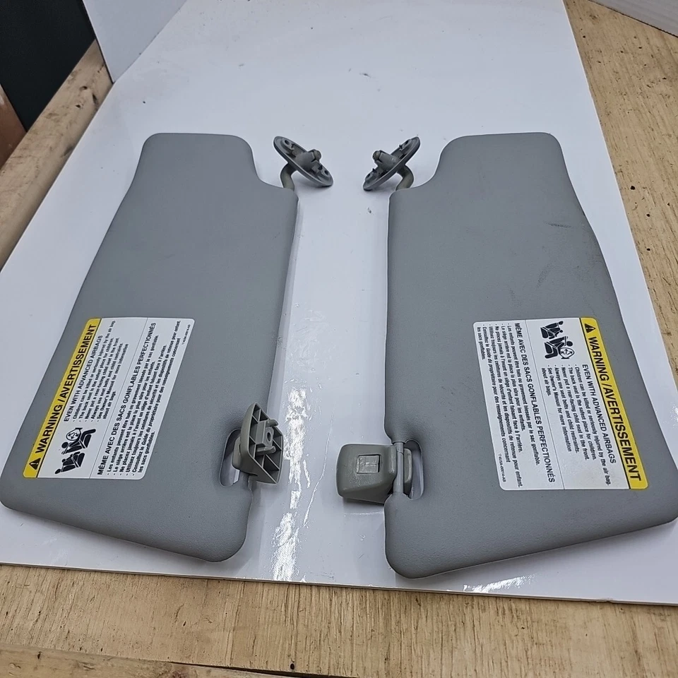 2000-2007 Ford Focus Driver Passenger Side Sun Visor Pair Set Gray Vinyl - Image 3 of 3