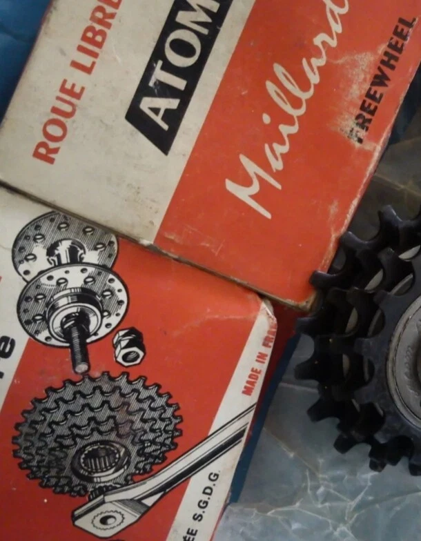 Nuevo de Lote Antiguo Atom 4 Velocidades Rueda Libre Hilo Inglés para MERCIER PEUGEOT RALEIGH SCHWINN Foto 2 de 4