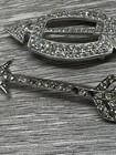 Arrow Shaped Brooch Pins Lovely Rhinestones Arrow Brooches vintage — photo 4