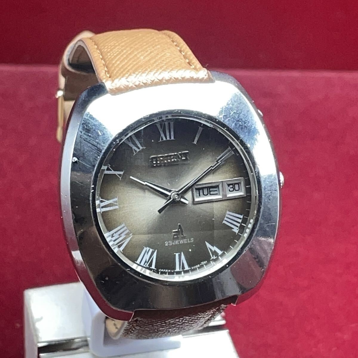 ORIENT Chrono Ace Automatic Day Date Vintage Watc… - image 6