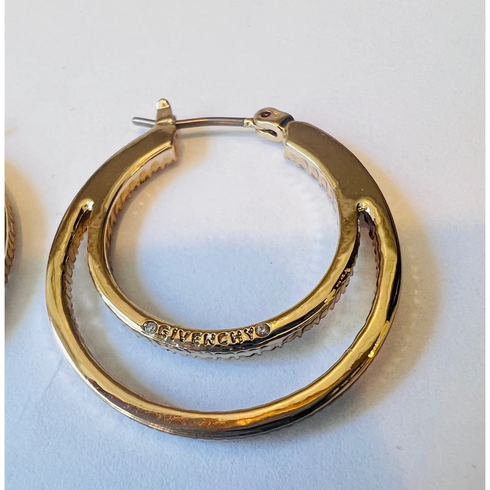 Pendientes de aro Givenchy de doble aro de cristal tono oro rosa Foto 4 de 4