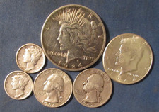LOT 6 US SILVER COINS 1924 PEACE SILVER DOLLAR 1964 KENNEDY HALF $ 2 QUARTERS