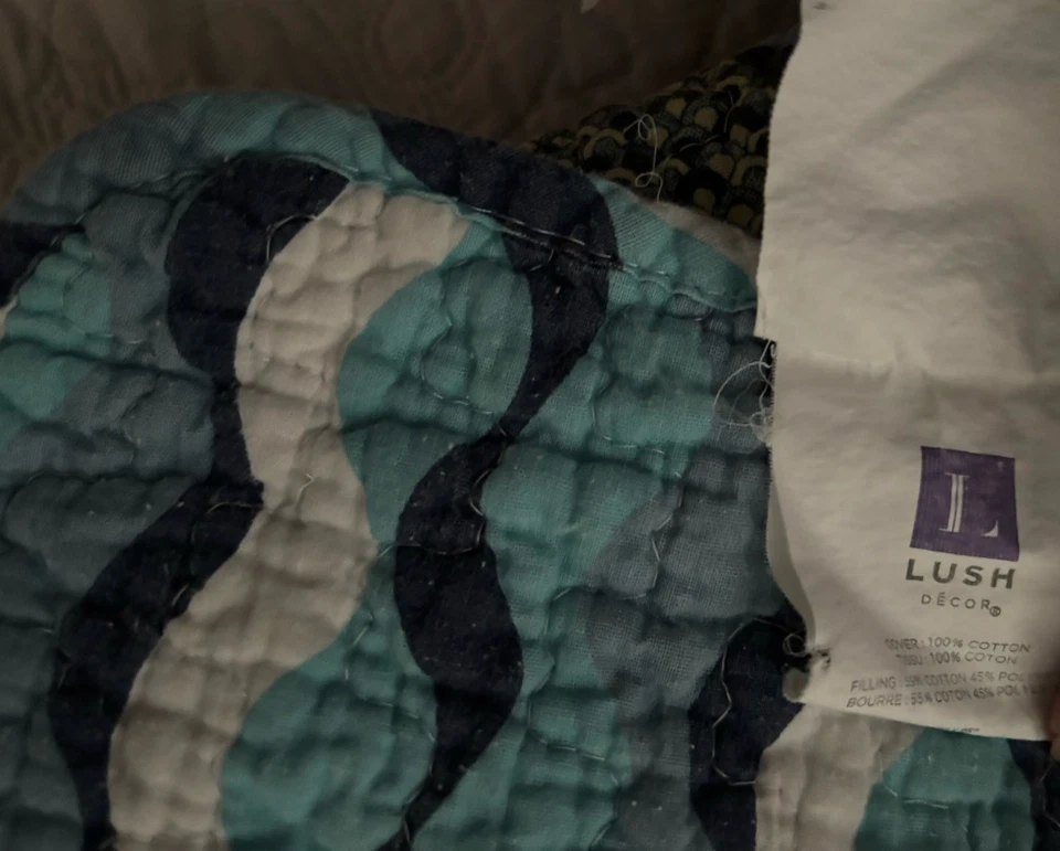 Lush Reversible Quilted Cotton Twin Comforter w/Ocean Fish, Coral, Starfish Foto 3 de 4