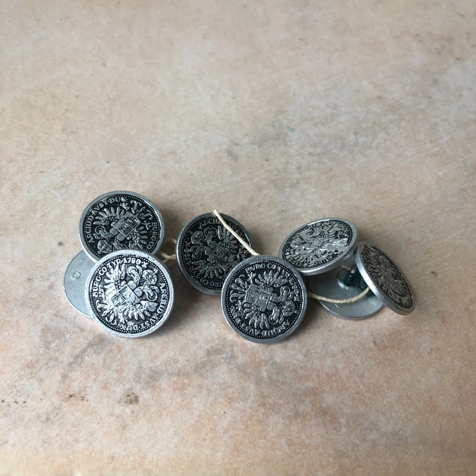 10 Vintage Metal Shank Buttons incl. 8 Maria Theresa Thaler Coin-style & 2 crest - Image 3 of 4