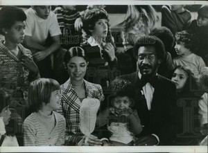 1978 Press Photo Bill Cosby, wife Camille, and family ...