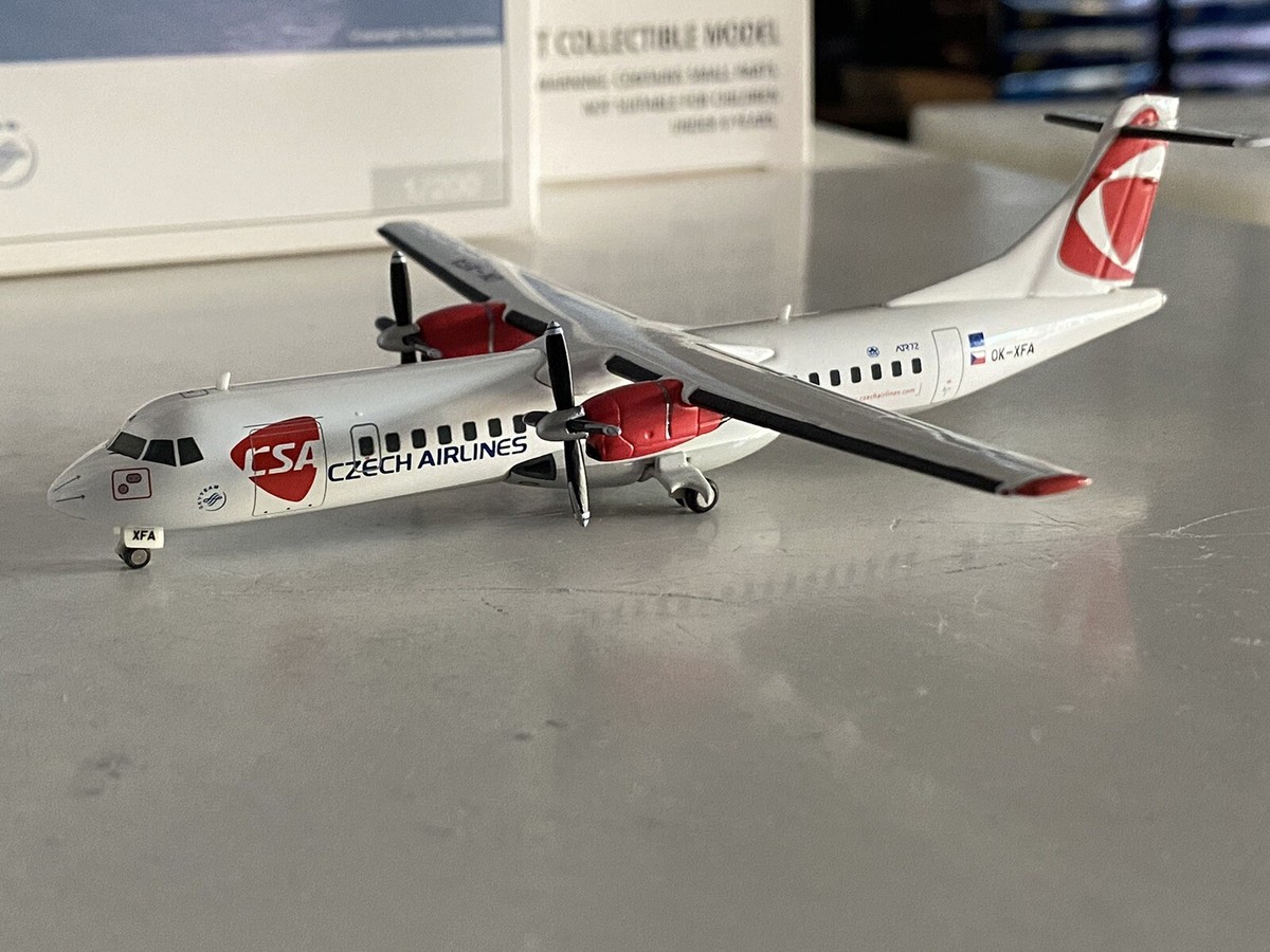 Herpa CSA Czech Airlines Aerospatiale ATR-72 1:200 OK-XFA