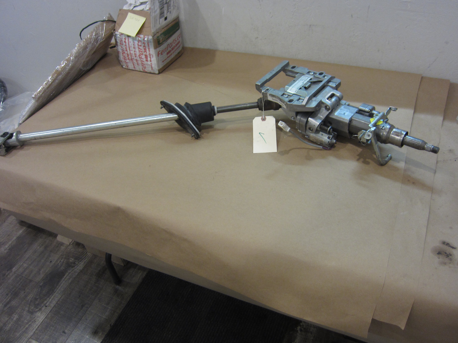 Maserati Quattroporte- Steering Column/ Steering Rod - Part# 208142