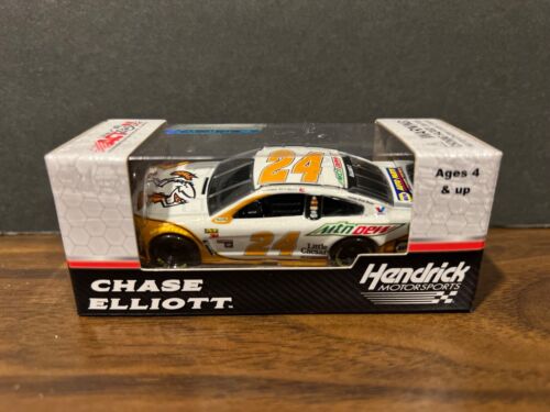 Chase Elliott 2017 #24 Mountain Dew/Little Ceasars Hendrick Chevy SS CUP 1/64 - Picture 3 of 5
