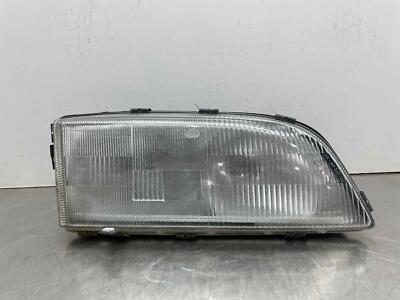 1999 Volvo 70 Series Head Light Passenger Side Right RH Lamp 1999 Volvo 70 Series Head Light Passenger Side Right RH Lamp