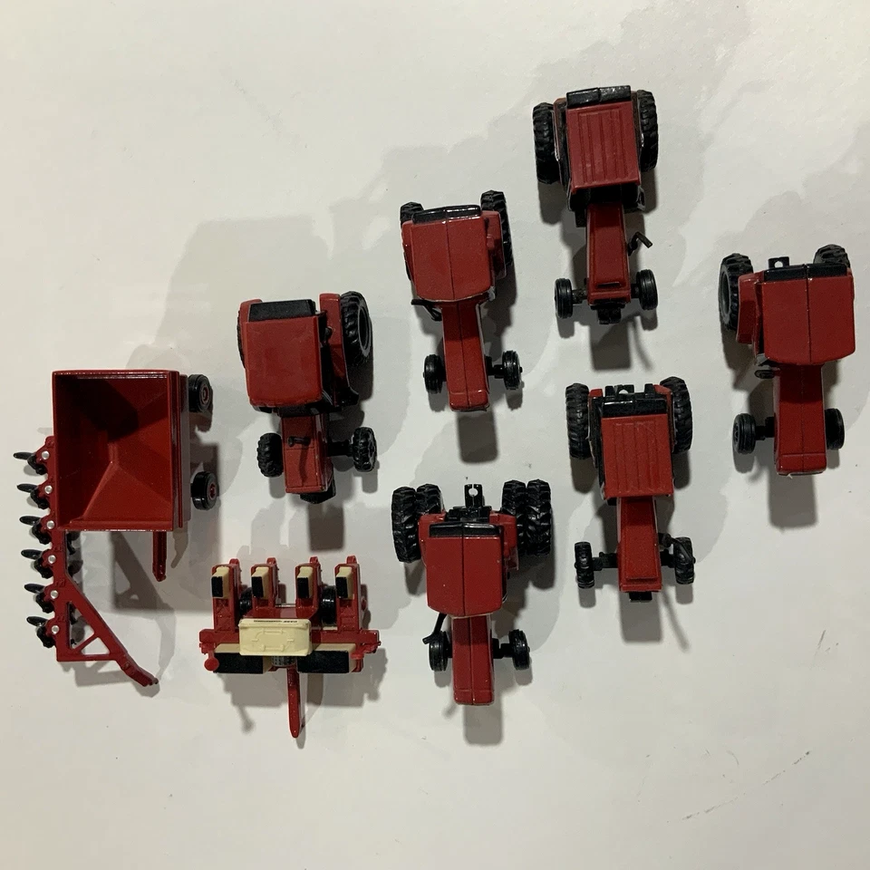 Vintage Die-Cast Case IH Tractor Replica & Implement Bundle (1/64 Scale) Ertl - Image 2 of 4