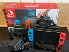 Nintendo Switch HAC-001 - 32GB - Spielkonsole - Neon-Rot/Neon-Blau