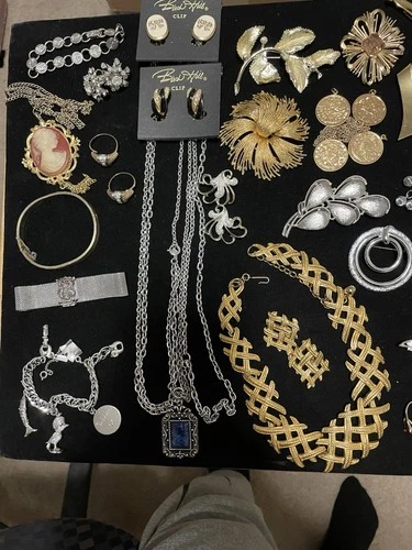 vintage signed costume jewelry mixed lot signed
