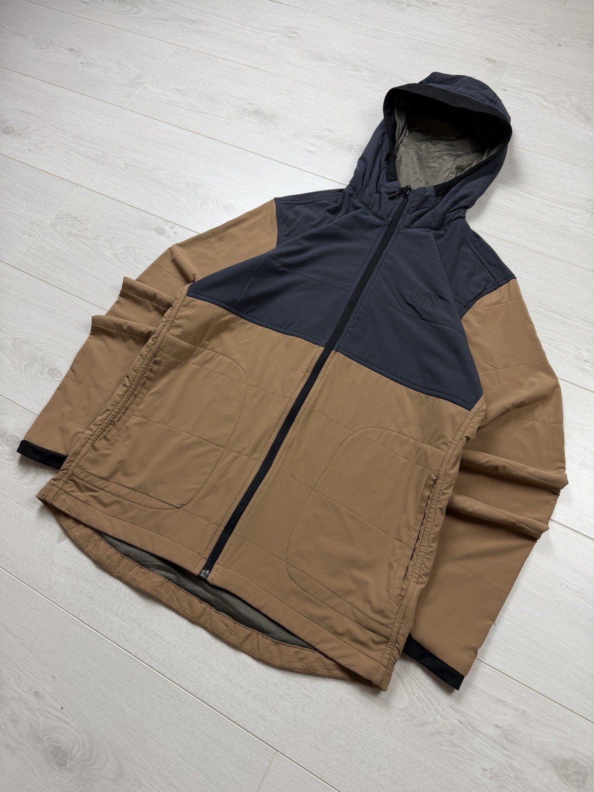 The North Face Fleece Men’s Hooded Small Logo Full Zip-up Hiking Jacket thumbnail 3