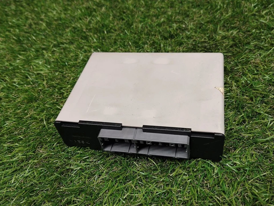 Mitsubishi Carisma 1997 Other ECU Modules MR238029 DTR54637 - Image 3 of 4