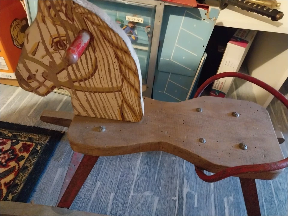 cheval à bascule ancien - Photo 2/3