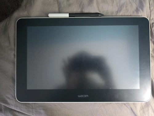 READ - Wacom One 13.3 inch Graphics Tablet