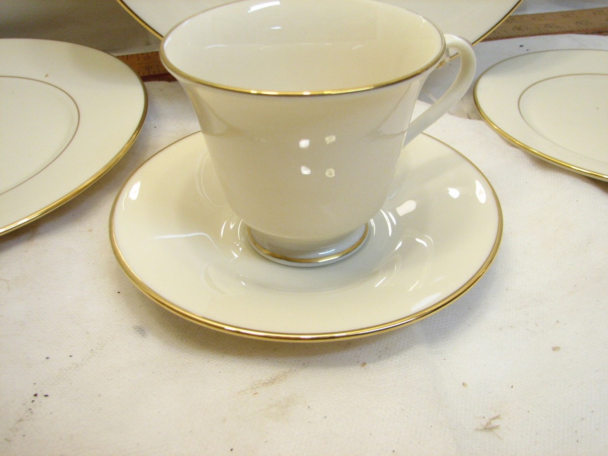 Lenox Hayworth Fine China 5pc Place Setting Cosmopolitan Ivory 