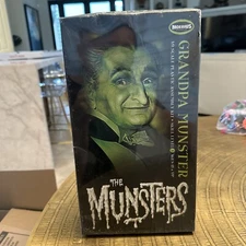 The Munsters:  Grampa Munster 1:9 Scale Plastic Assembly Kit Never Opened 