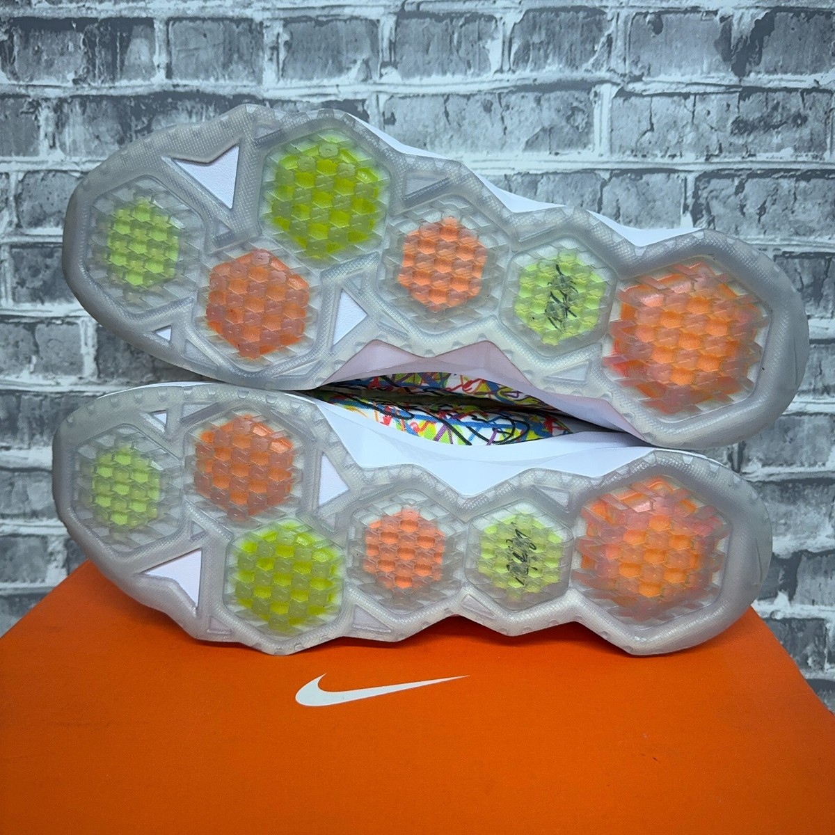Nike CJ3 Trainer Thankful Graffiti Multicolor 725231-499  display picture 2