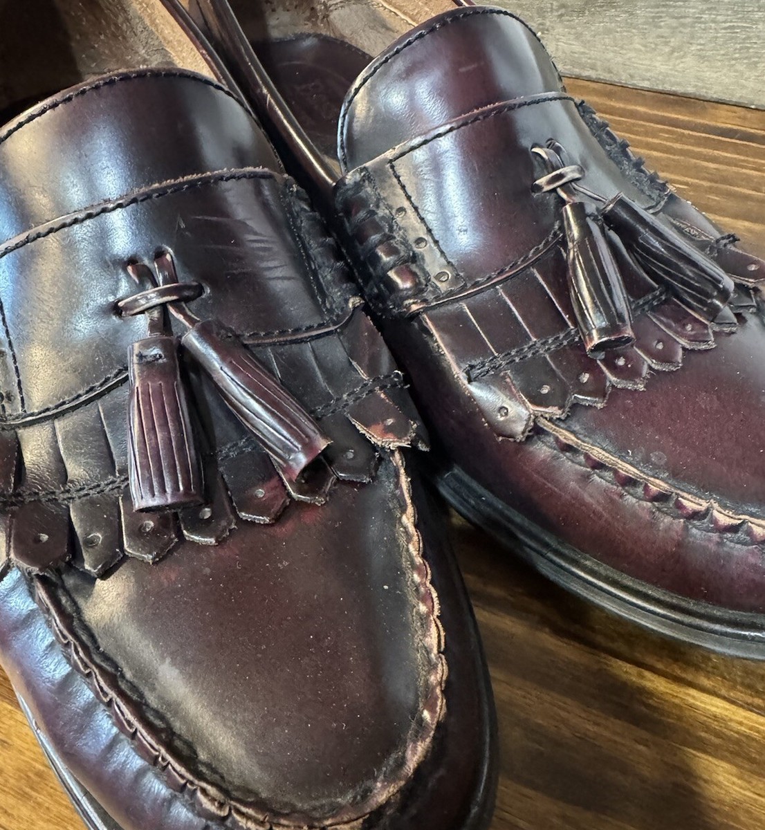G.H. Bass & Co Weejuns Mens 11M Barnett Oxblood Leather Kiltie Tassel Loafer G.H. Bass Layton Weejuns Kiltie Tassel Loafer in Burgundy  main image 2