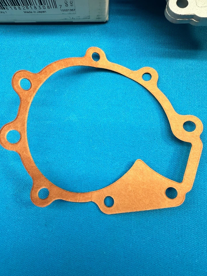 Bomba de agua refrigerante motor NPW MZ-59 152-1307 para Mazda/Ford 1995-2003 Foto 2 de 4