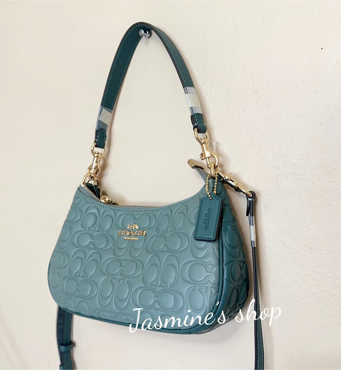 NWT COACH CY674 Teri Shoulder Bag In Blocked Signature Leather +