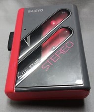 SANYO AUTO STOP STEREO VTG CASSETTE PLAYER MODEL M GP22 VTG RED TESTED WORKING