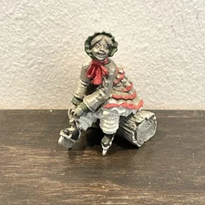 Hudson Pewter Villagers JUDITH ANN TYING SKATES #5431 Figurine
