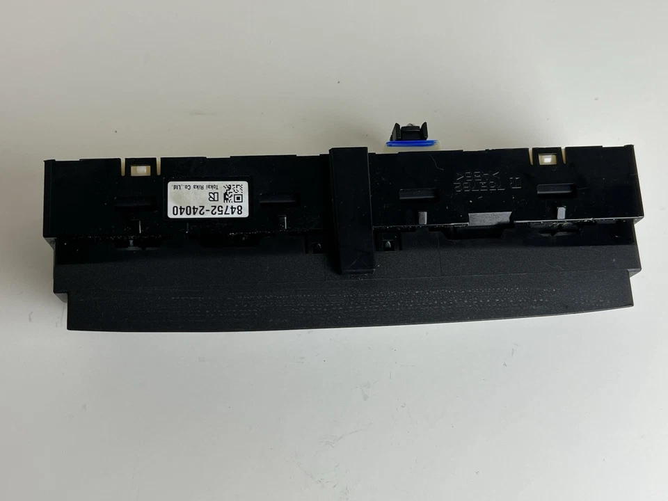 2018 LEXUS IS300 FRONT HEATED COOLED SEAT CONTROL SWITCH 84752-24040 OEM - Image 4 of 4