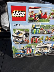 Lego Creator Fairground Mixer (10244) - New *BOX DAMAGED*