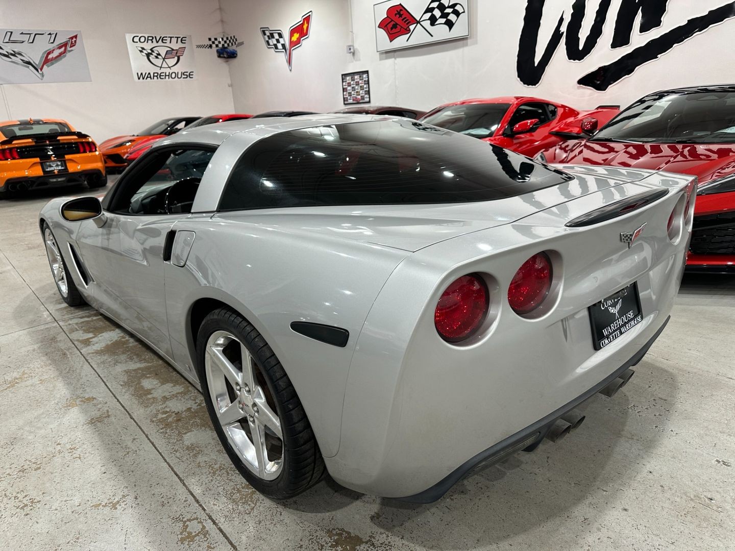 2008 [67U] Machine Silver Metallic Chevrolet Corvette   | C6 Corvette Photo 4