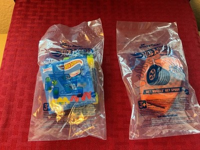 Hot Wheels -Sonic Drive-In-(2) Wacky Pack -''Street Wiener'' Car + ''Key Fob Spoon''