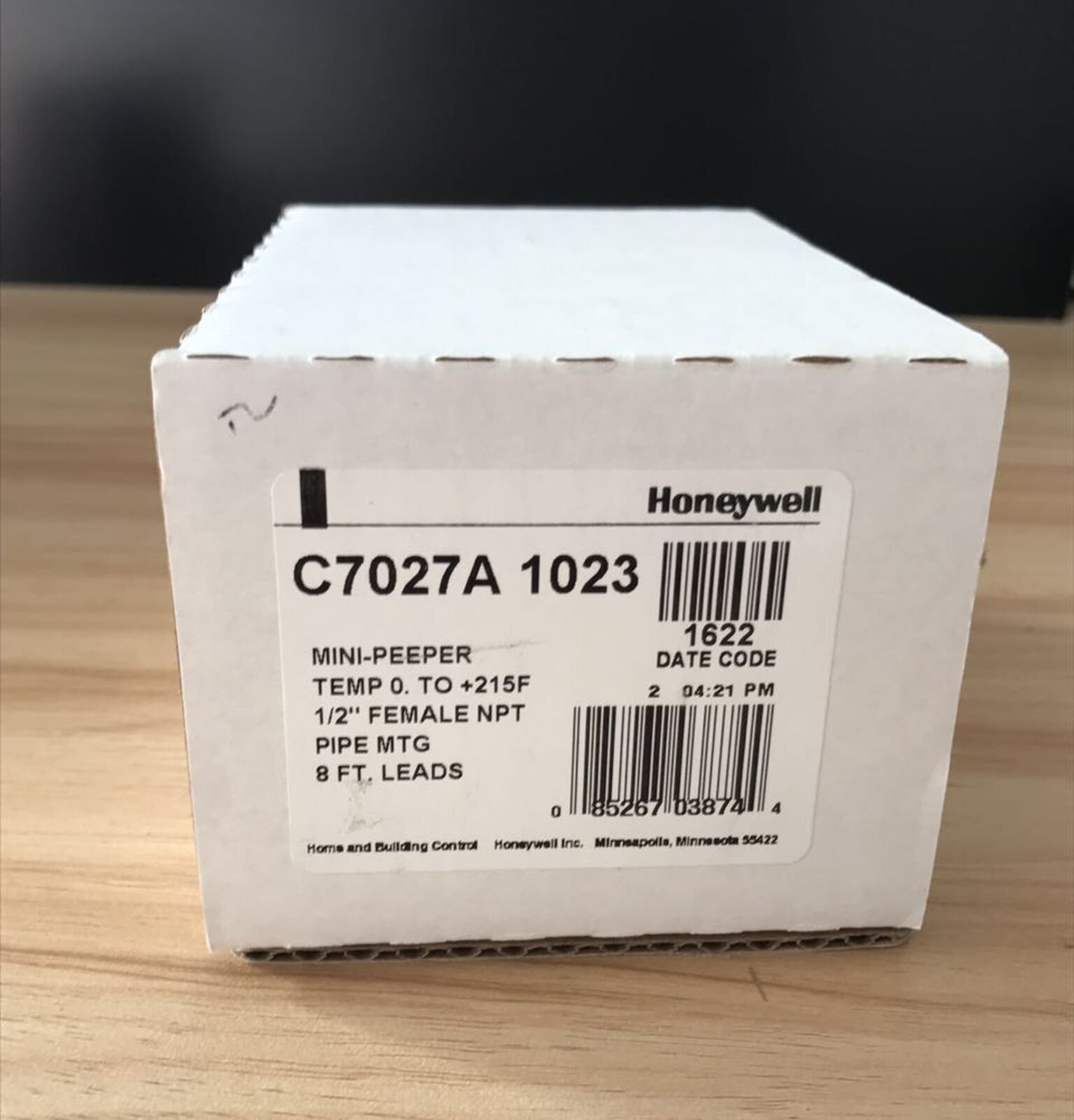 One Honeywell C7027A1023 Flame Detector Sensor C7027A1023 Fast Ship US Free TAX