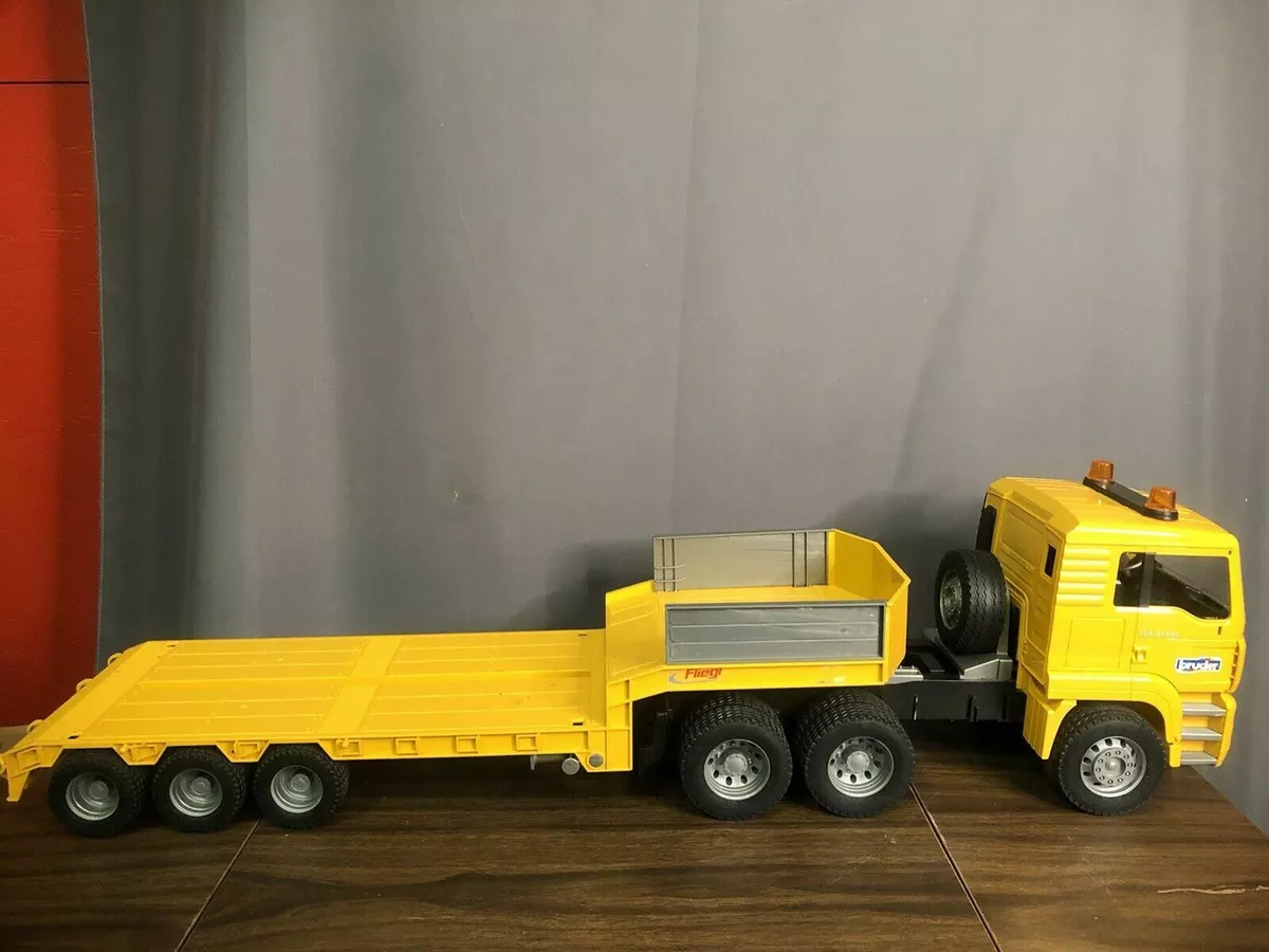 Bruder MAN TGA Yellow Low Loader Semi Trailer Truck Made In Germany