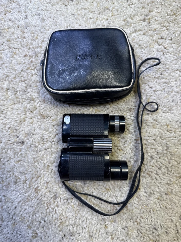 Compact Nikon Binoculars 7x21 7.1 Degrees w Compact Case And Strap 753518 - Image 2 of 4