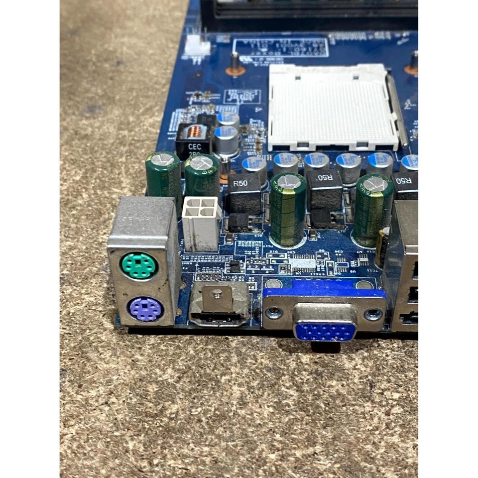 Acer DA078L Boxer Micro-ATX Motherboard eSATA DDR2 2 Memory Slot PCI Express x16 - Image 3 of 4